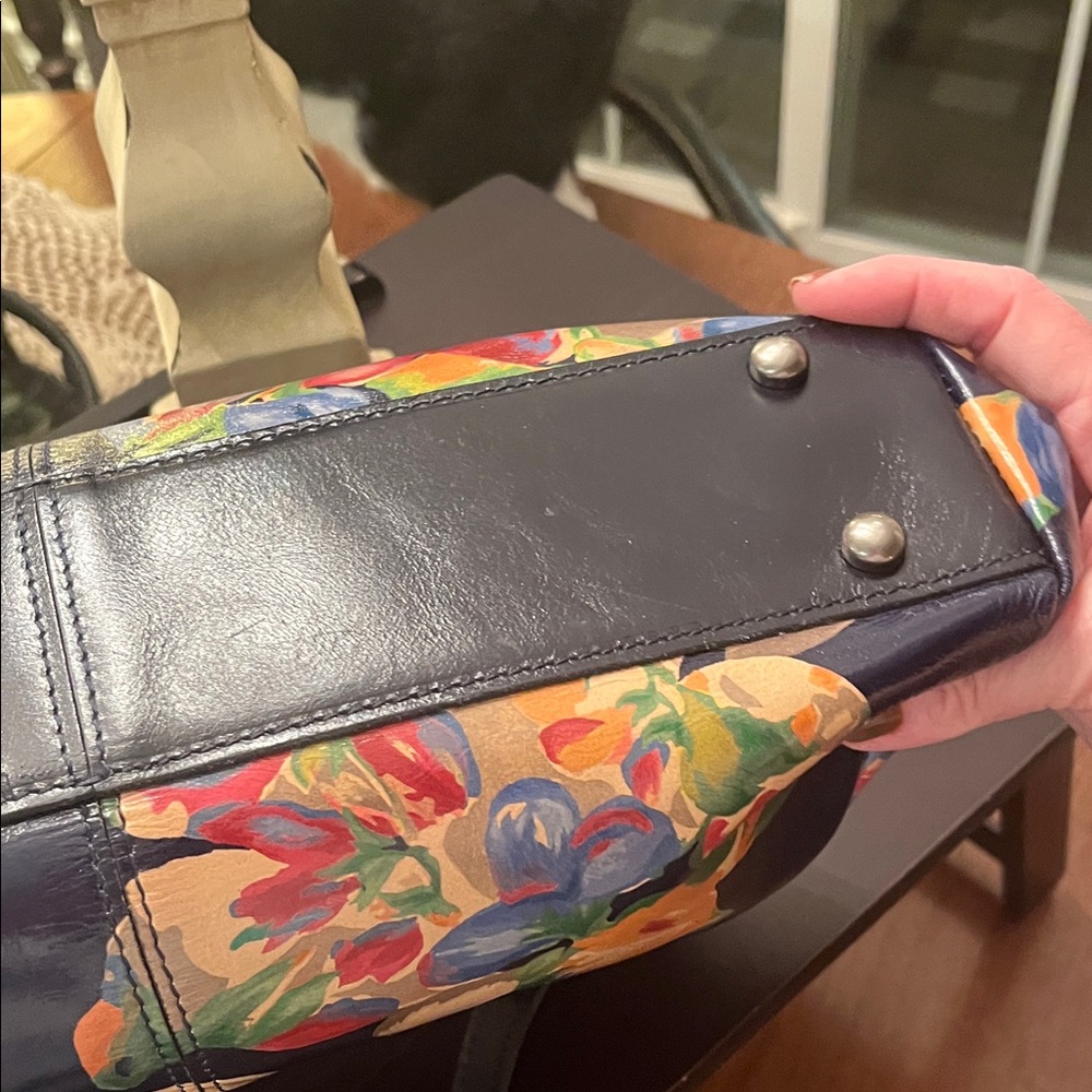 Patricia Nash Navy Floral Shoulder Bag - Picture 4 of 6